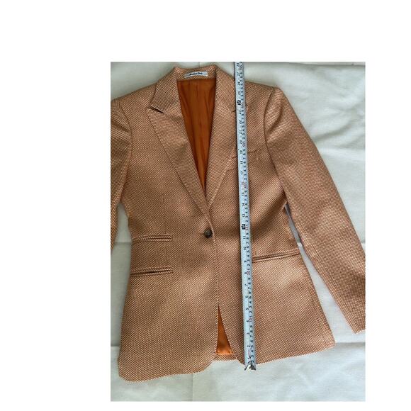 LORO PIANA is a chic single-breasted blazer made of wool and cashmere. - Picture 11 of 16